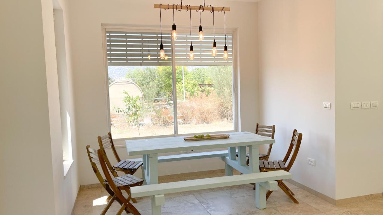Villa הבית הלבן בכפר בלום Exterior foto